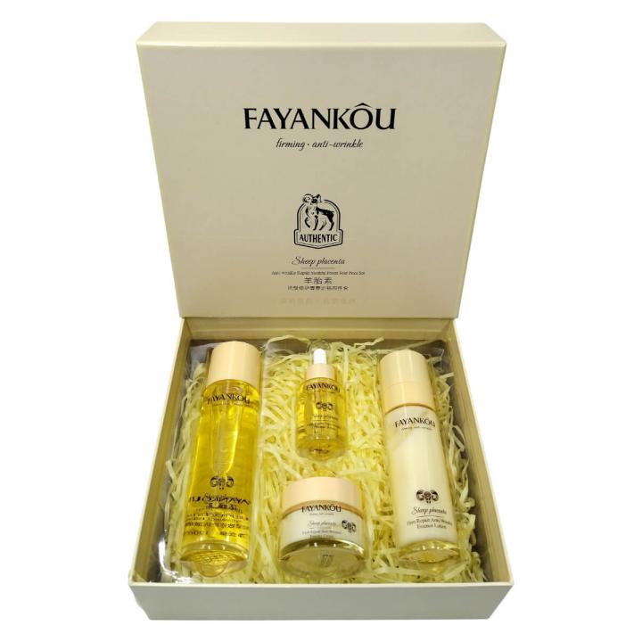 Подарочный набор косметики 4в1 Овечья плацента